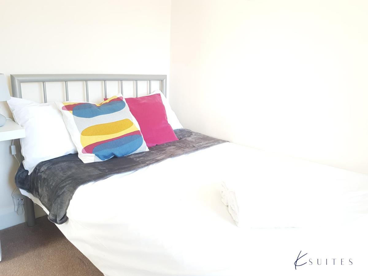K Suites - Alder Road - Free Parking 사우샘프턴 외부 사진